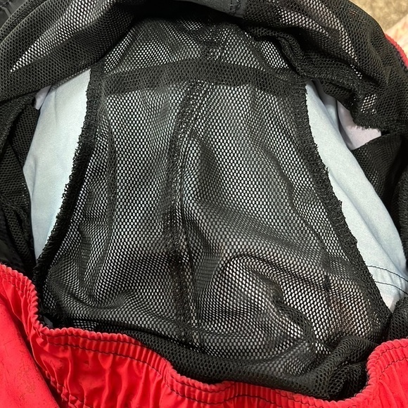 Spyder Swim Trunks Boardshorts Men's XL Red Black Mesh Lining Pockets Inseam 8.5 - Picture 3 of 15